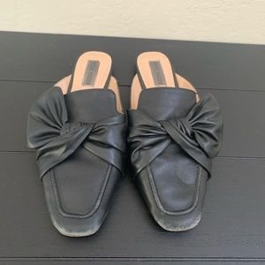 Steve Madden Isla Mules Size 9